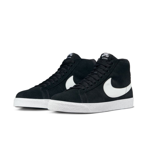 Blazer Mid Black/White colorway pair angle view