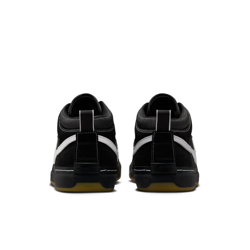 nike sb react leo baker black/gum sneakers