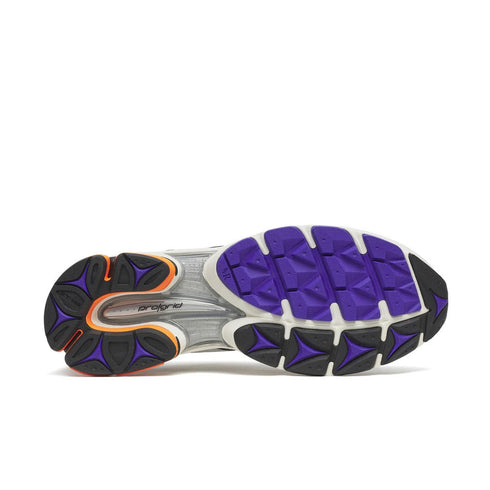 saucony progrid triumph 4 sneaker white/tumeric