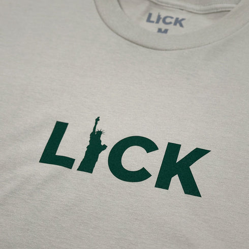 liberty logo graphic t-shirt sand/forest detail