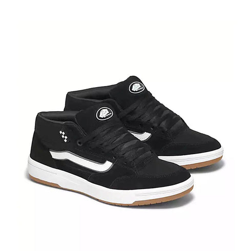 Zahba Mid sneaker Black/White colorway right angle view