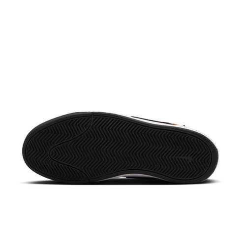 React Leo Baker Black/Orange colorway bottom view