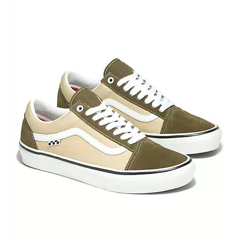 Skate Old Skool Dark Olive/White colorway pair angle view
