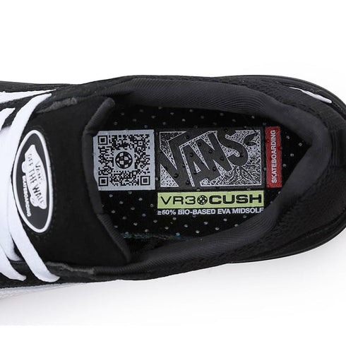 Zahba Black/White colorway close up detail