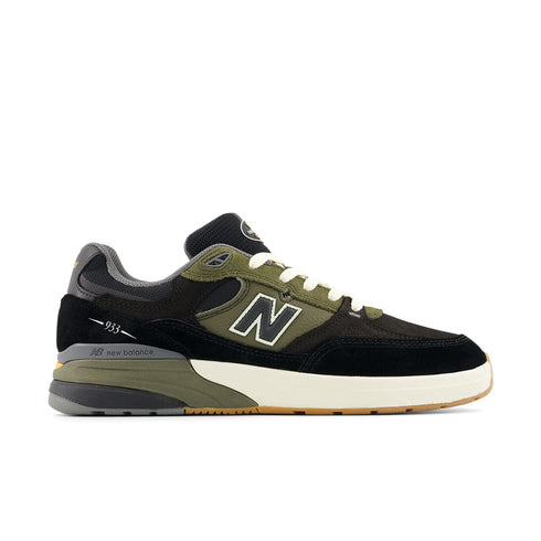 new balance andrew reynolds numeric 933 sneaker black/dark olive
