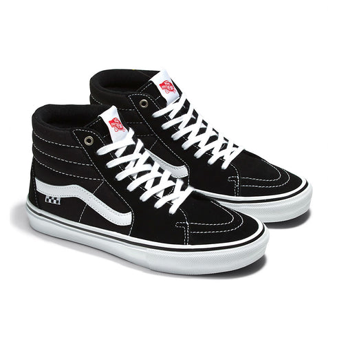 Skate Sk8-Hi (Black/White)